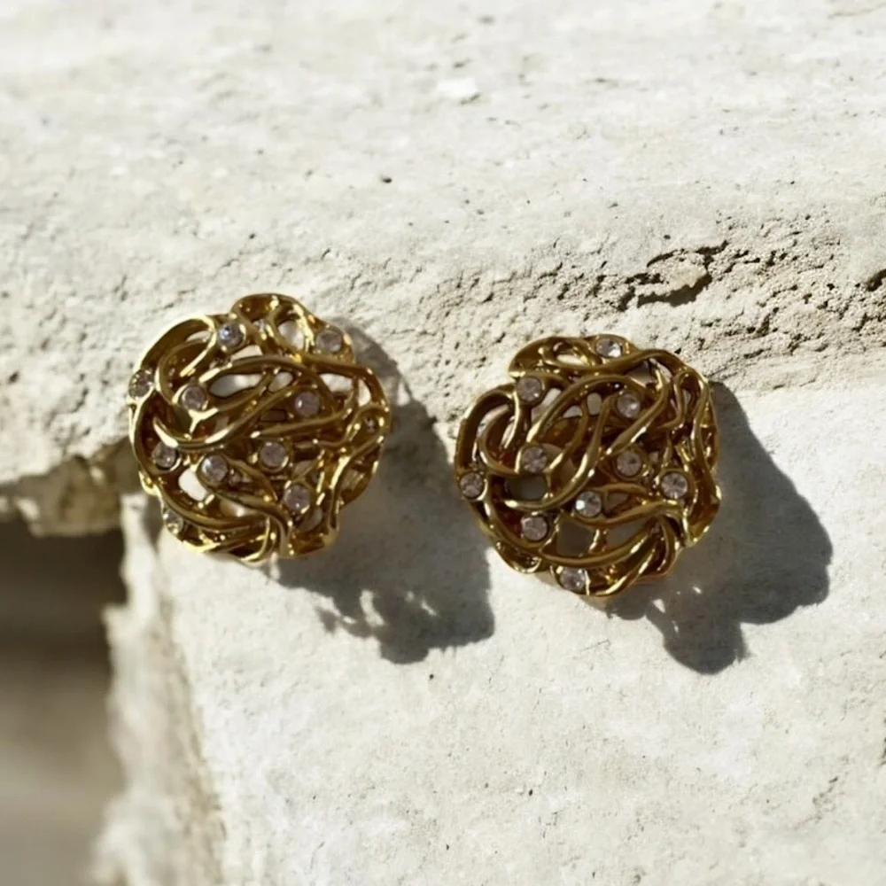 Vintage Gold tone rhinestone round Clip on Earrings …